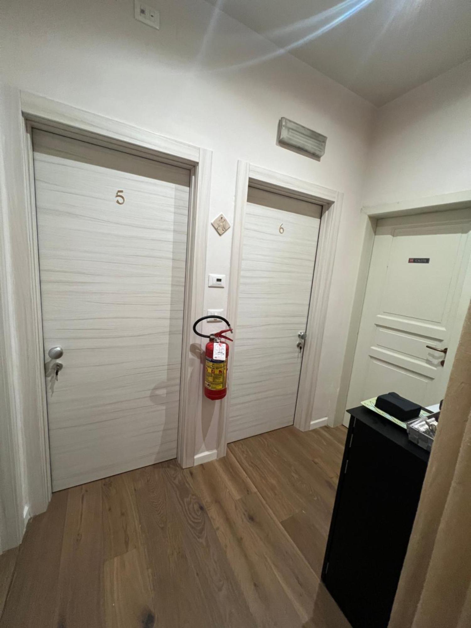 Bed&Bed Cassia Bed & Breakfast ฟลอเรนซ์ ภายนอก รูปภาพ