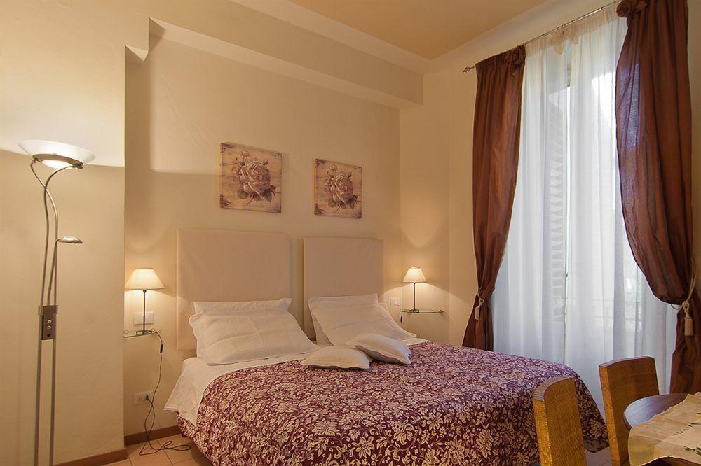 Bed&Bed Cassia Bed & Breakfast ฟลอเรนซ์ ภายนอก รูปภาพ